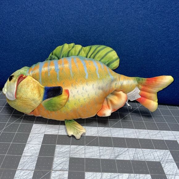 Bass Pro Shop 13" Bluegill Plush Stuffed Animal Toy Wildlife Artists 2022 - Picture 2 of 6